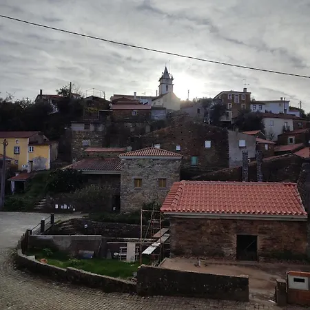 Casa Iris Cunqueiros *