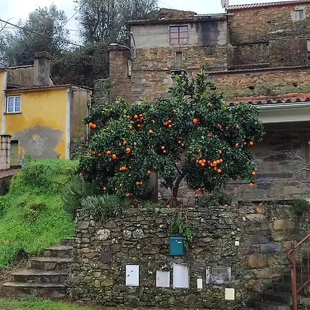 Casa Iris Cunqueiros Holiday home Sobreira Formosa