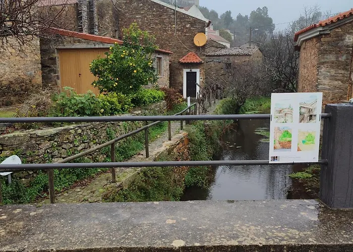 Casa Iris Cunqueiros Feriehus Sobreira Formosa